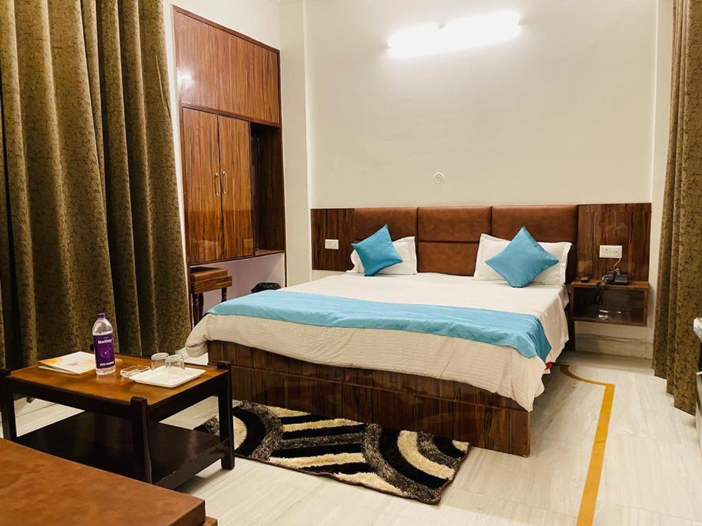 Hotel Dileep42 Lucknow Exterior foto